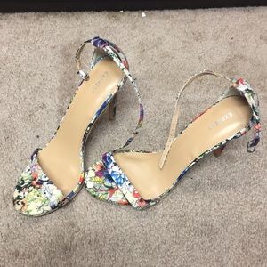 Express colorful heels